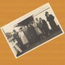 Betriebsaufflug vor 70 Jahren, Gruppe von Menschen.